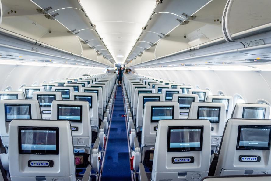 Der Kabinengang eines Airbus A320.