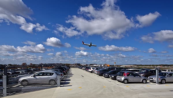 Easy Airport Parking Parkhaus am Flughafen in Hannover