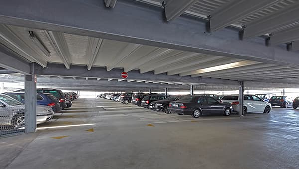Parkplatz-Fahnen von Easy Airport Parking